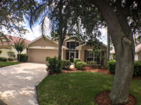 South Facing Pool - Bright Sunny Home! Home